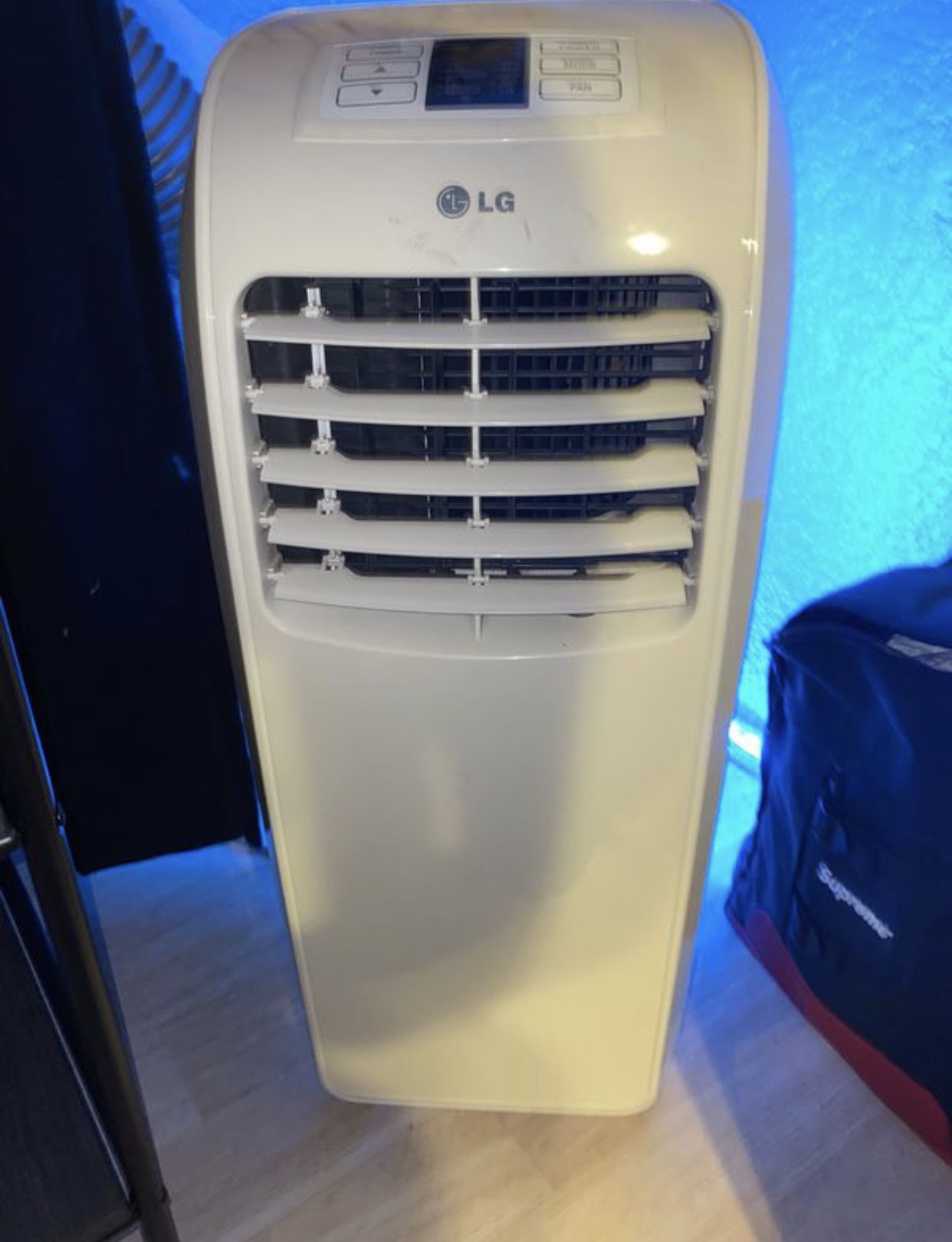 LG Air Conditioner / AC