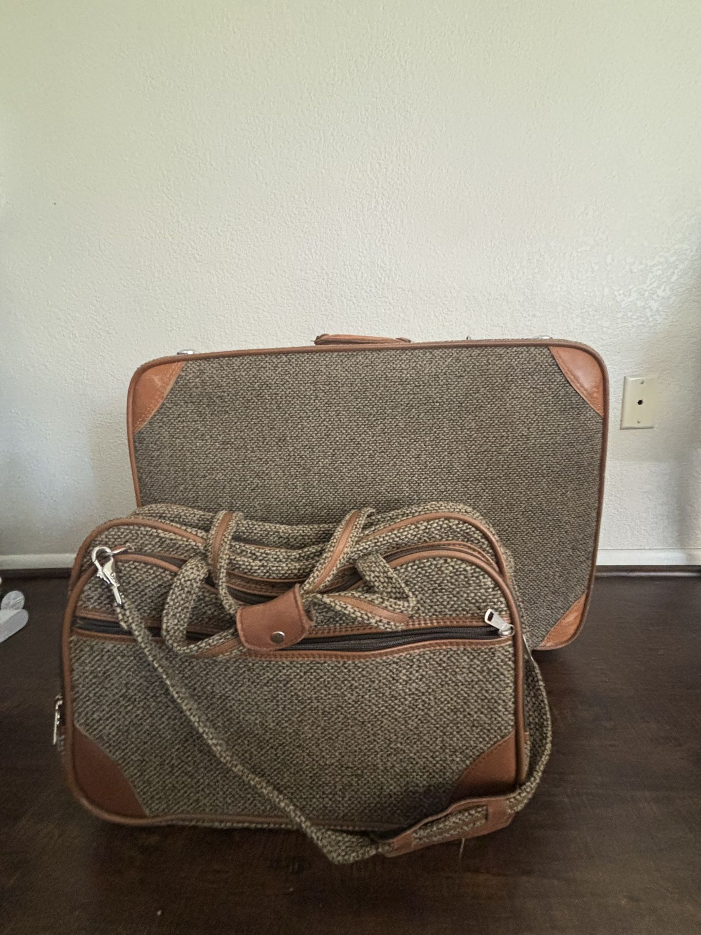 Vintage Ventura Luggage