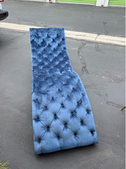 Blue lunge sofa chair