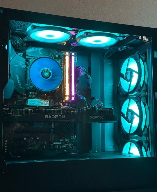 Gaming PC RGB - Intel i7 - Radeon RX 6700XT