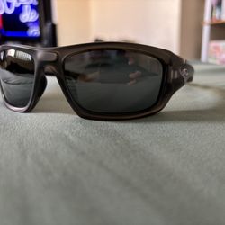 Oakley valve Polarized Sunglasses 