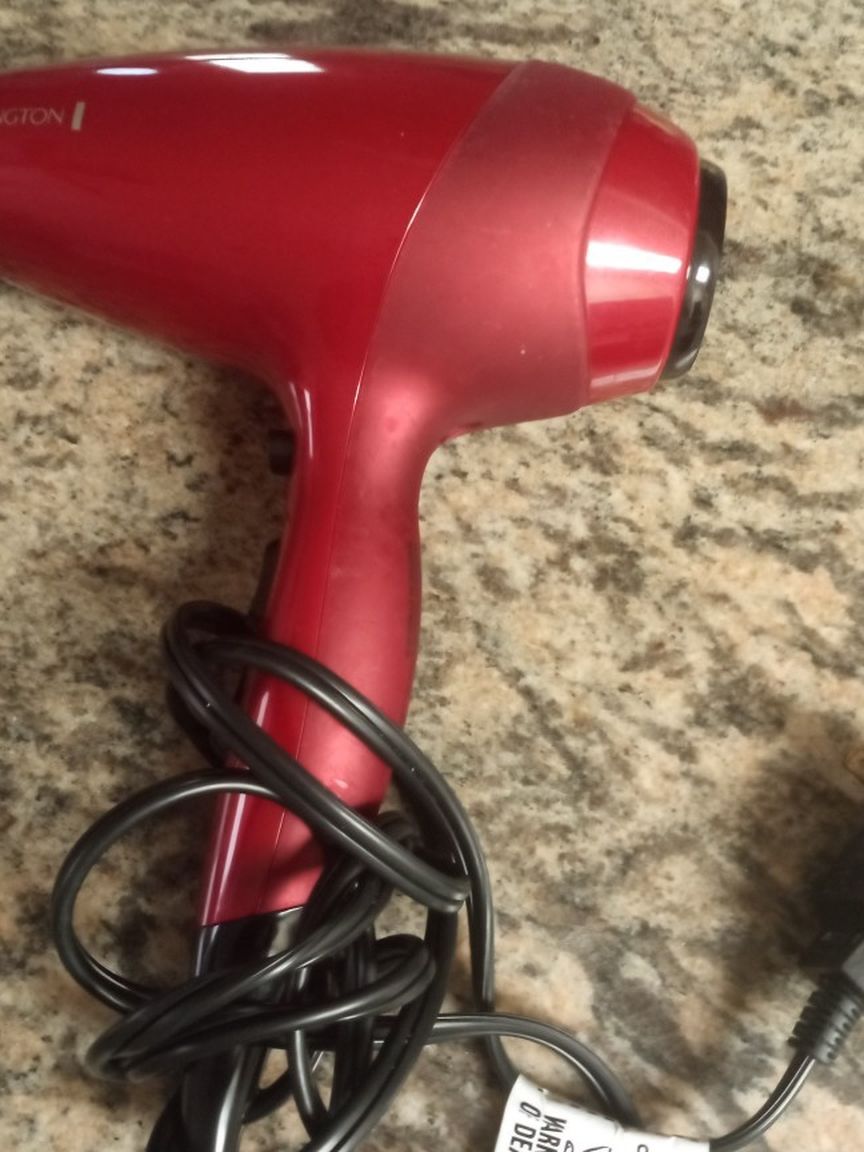 REMINGTON HAIR BLOWER LIKE NEW USED LIKE TWO TIMES