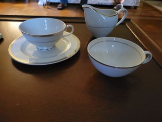 Plate Set & Tea Cups