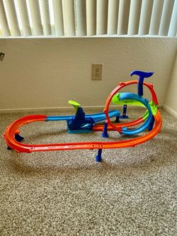 Hot Wheels Track Set with Loop