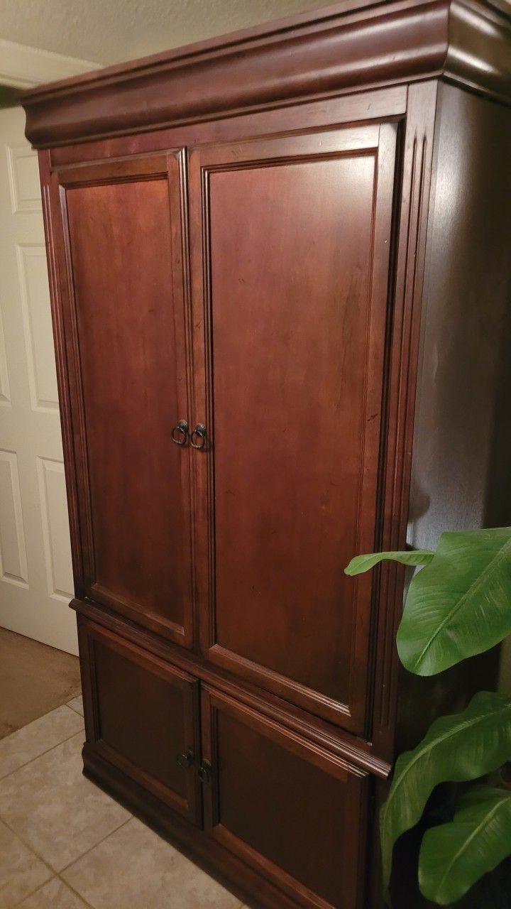ARMOIRE CHERRY WOOD 