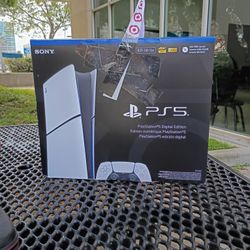 PS5 DIGITAL UNOPENED BRAND NEW !! 