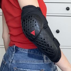 dainese elbow guards