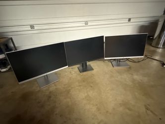 3 × 24” IPS Monitors — HP E243 + Dell P2419H — Great Home Office Setup