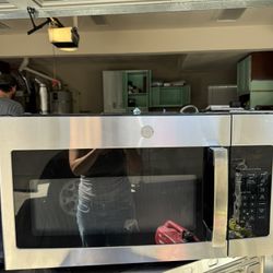 GE over The Range Microwave 