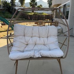 Egg chair/Double Wicker Egg Chair