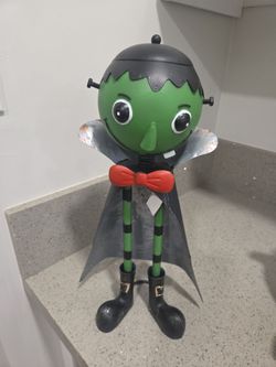 Dracula metal figurine