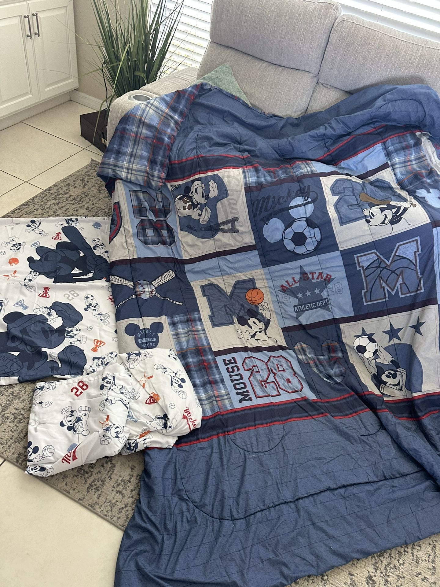 Full Size Reversible Set