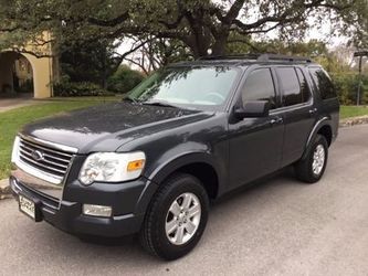 2010 Ford Explorer XLT