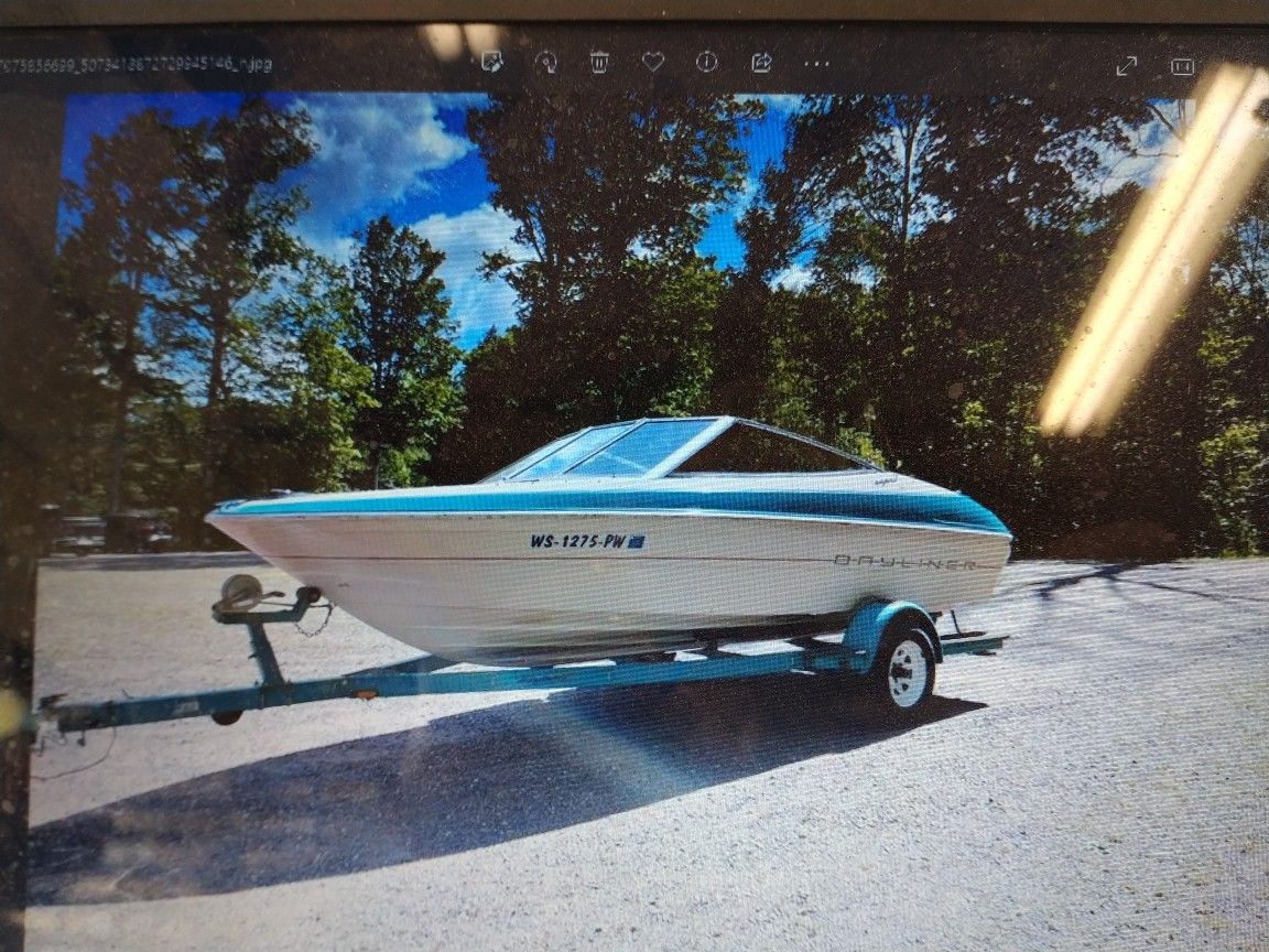 1993 Bayliner 1800 Capris Bowrider