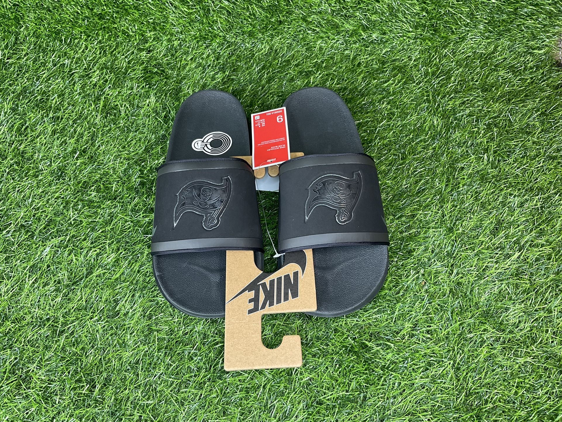 Nike Mens Offcourt NFL San Francisco 49ers Slides Flip Flops for Sale in  Los Angeles, CA - OfferUp