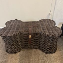 Dog Bone Shaped Wicker Basket 