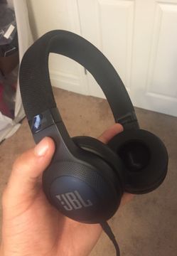 JBL E35 On-Ear Headphones