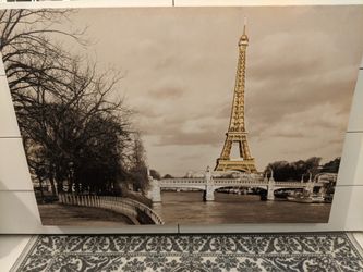 Eiffel Tower Canvas Print