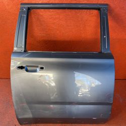 2015 - 2020 CADILLAC ESCALADE ESV RIGHT REAR DOOR SHELL OEM USED