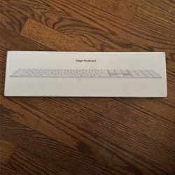 Magic Keyboard with Numeric Keypad