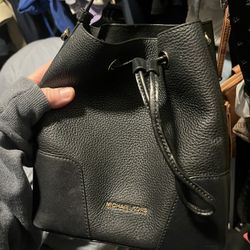 Michael Kors Bucket Bag