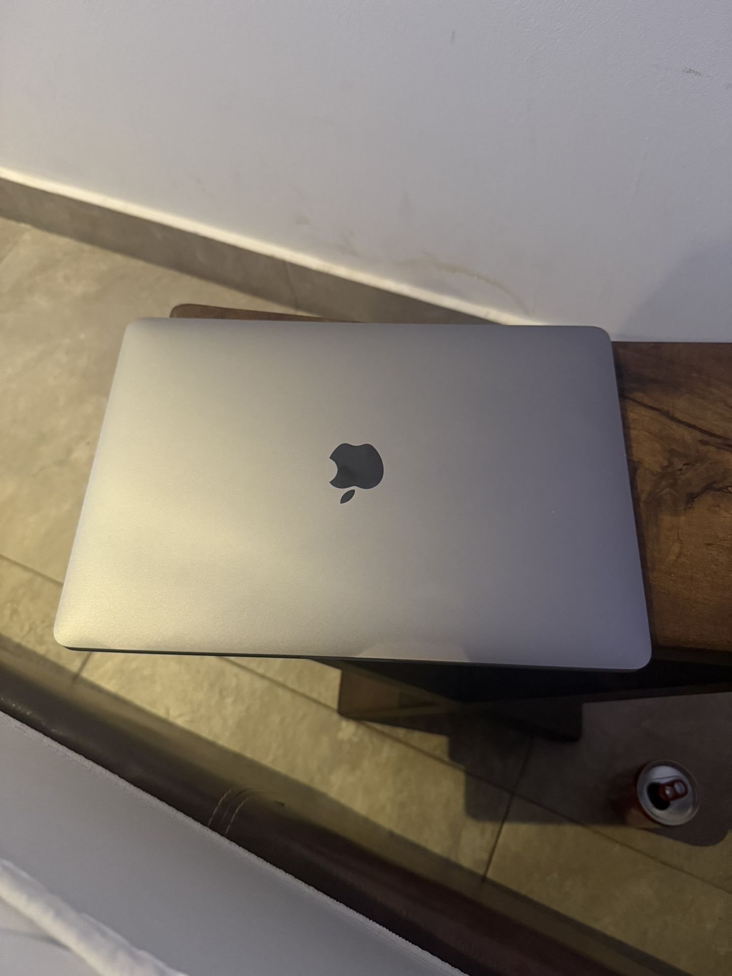 2021 MacBook Pro M1 w/ Touchbar