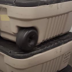 2  Rubbermaid Action Pack Bins With Wheels & handle