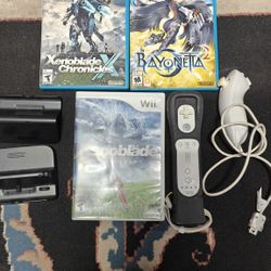 Wii U Games Xenoblade Chronicles Bayonetta 1+2 Wii Motion Plus Nunchuck Stand