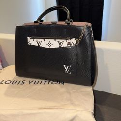 Louis Vuitton PURSE AND WALLET