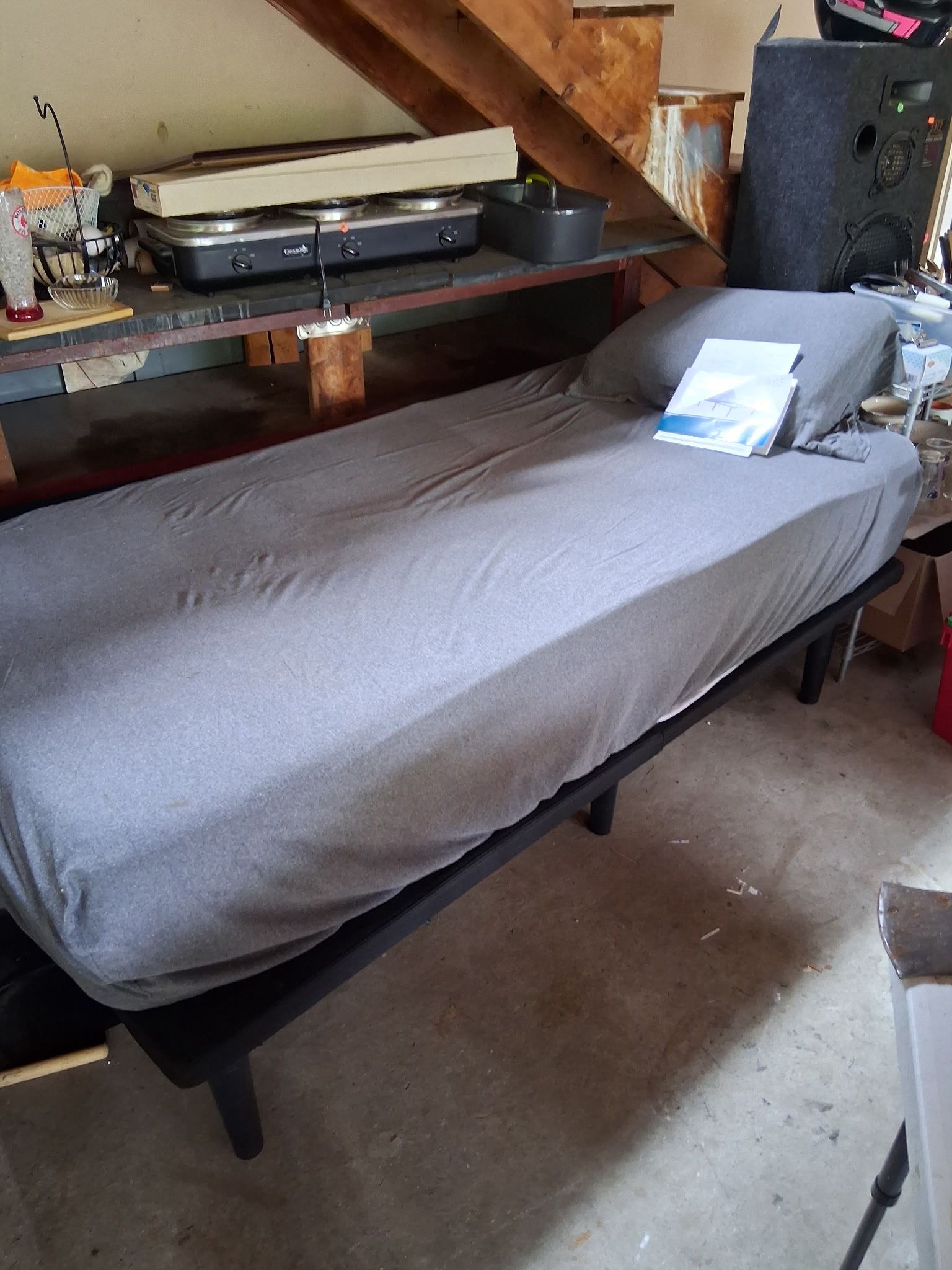 Ease Adjustable Twin Bed With Mattress