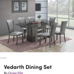 6-Piece Dining Table Set – Good Condition 