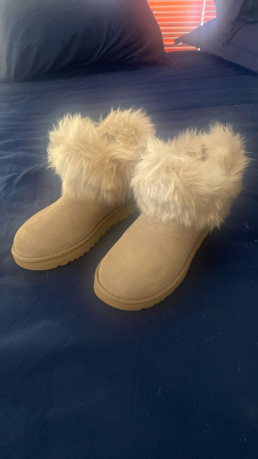 Ugg Boots Model 1140291 “fluff Mini Quilted