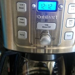 14 Cup Per Grammable Coffee Maker$25