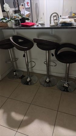 Breakfast bar chairs