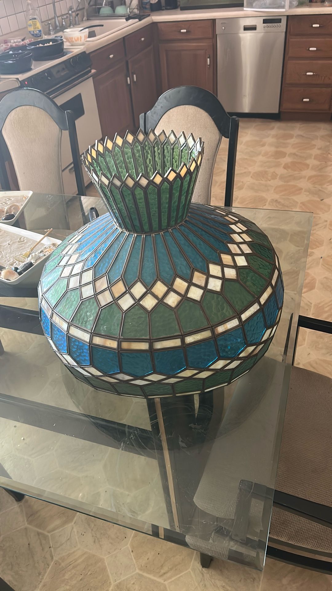 Tiffany lampshade