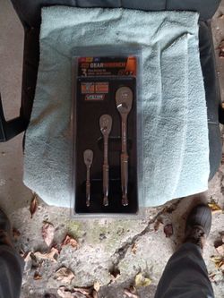 Gearwrench 3 PC. Ratchet Set. . Sku # 81206T. . 1/4, 3/8,1/2 Inch