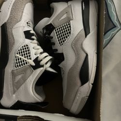 Jordan 4 Military Black