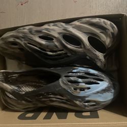 Yeezy Foam Runner MX Cinder 