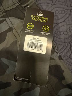Wrangler camo shorts size 38