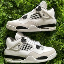 Nike Air Jordan 4 ‘Military Black’ (Size 11)