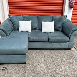 Teal blue sectional (Delivery Available)