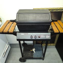 Gas Grill Good Condition 