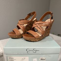 Jessica Simpson Size 8 Heels/Wedges 