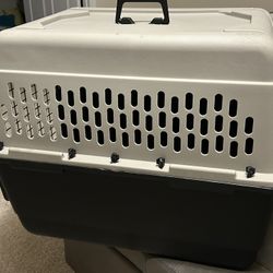 Pet Carrier/Kennel