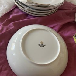 Vintage Queens Brocade Fine China from Japan Lacey Flower dinner bowls set of 6