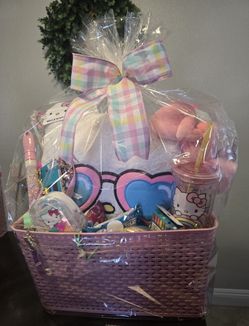 Hello Kitty Easter Baskets