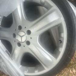 Mercedes Benz Rim And Tire