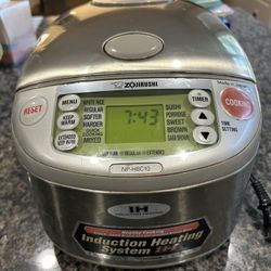 Zojirushi Rice Cooker (MADE IN JAPAN)