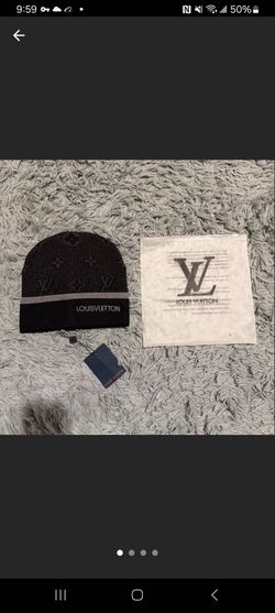 Comfortable Black/Grey Beanie