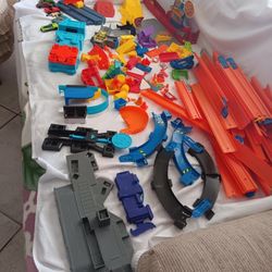Hot Wheels Tracks Cars And Accessories Lot 